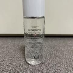 Dior スノーライトエッセンスローション 化粧水のサムネイル