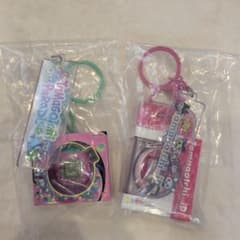 たまごっち Tamagotchi アクリルキーホルダー 2点セットのサムネイル