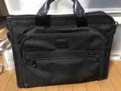 TUMI トゥミ ビジネスバッグのサムネイル