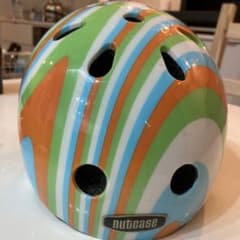 nutcase ヘルメットのサムネイル