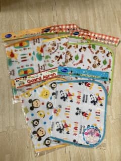 ※新品•未使用　食事用エプロン（ディズニー）のサムネイル