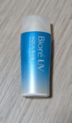 残量9割 Biore UV AQUA Rich ウォータリージェル
