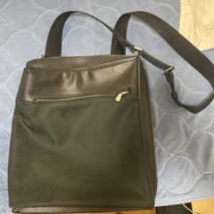 Louis Vuitton タイガ ベルーガ サヤン サラトヴショルダーバッグ 