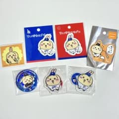 ちいかわ MLB TOKYO アクリルスタンド ステッカー 缶バッジ うさぎ