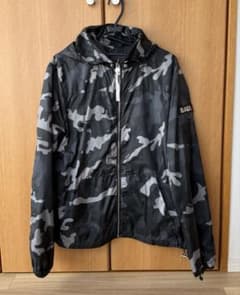 美品✨ボーラー　ナイロンジャケット L 黒　ブラック　カモフラ　迷彩　BALR. 美品 BALR. ボーラー ナイロンジャケット カモフラ XLサイズ - メルカリ