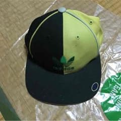 adidas ストレートキャップのサムネイル