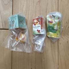 ガチャガチャ　リプトン　ミニチュアチャーム　コレクションのサムネイル