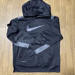 もも様専用 Nike Therma-Fit パーカー Lブラックのサムネイル