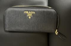 PRADA キーケースのサムネイル