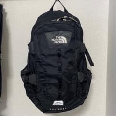 ノースフェイス リュック（NORTH FACE ブラック 黒  ホットショット）のサムネイル
