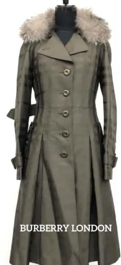 セール中極美品希少✨BURBERRYロングコート/シャドーチェック/Mレディースのサムネイル