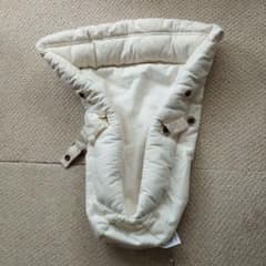 抱っこ紐　エルゴ　新生児用インサートのサムネイル