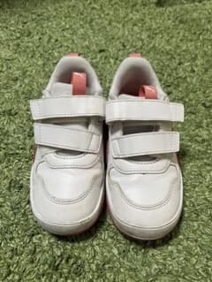 プーマ　16cm ピンク　女の子のサムネイル