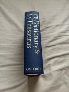 Compact Oxford Dictionary and Thesaurusのサムネイル
