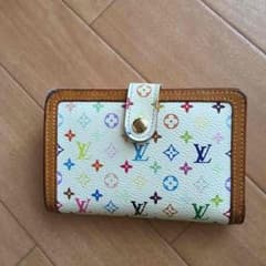 ルイヴィトン 折りたたみ財布のサムネイル