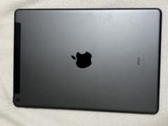 美品！ほぼ未使用iPad 第7世代 128GB Wi-Fi+Cellularのサムネイル