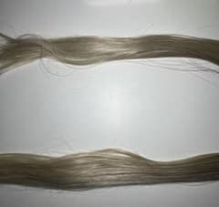 ヘアエクステ プラチナブロンド ストレートのサムネイル