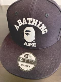 A BATHING APE ロゴキャップ ネイビー(紺色) 日本製 美品 正規品のサムネイル