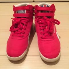 【美品】Reebok classic フリースタイル スニーカーのサムネイル