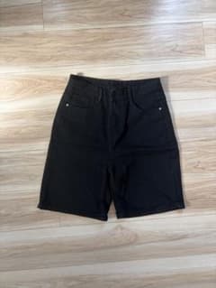 ブラック デニム ハーフパンツ　MAISON DE THERESEのサムネイル
