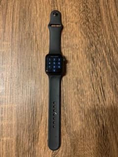 Apple Watch Series 5 GPSモデル40mmMWV82J/Aのサムネイル