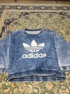adidas アディダスのサムネイル