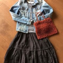 ブラックスカートのサムネイル