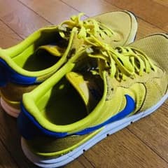 NIKE スニーカーのサムネイル