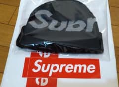 Supreme 美品ニット　ロゴ ステッカー付のサムネイル