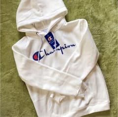 【タグ付き新品未使用】チャンピオンパーカーのサムネイル