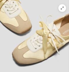 vivaia ［Carol］スクエアトゥジョガースニーカーリーナ　新作　本日取下