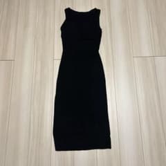 UNIQLOブラック ノースリーブ ニットワンピースのサムネイル