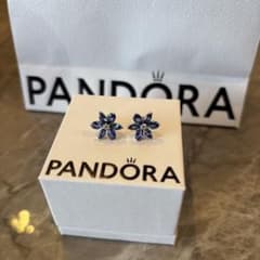 PANDORA フラワーモチーフ ピアス - メルカリ