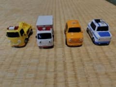 ミニカーちびっこバスタヨ働く車 4台セットのサムネイル