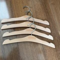 無印良品　木製ハンガー 4本セット　子供用のサムネイル