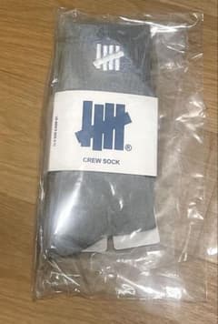 【新品未開封】 UNDEFEATED クルーソックス メンズサイズ 靴下