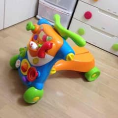 ベビーウォーカーのサムネイル