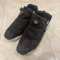 値下げしました！Reebok インスタポンプフューリー 黒のサムネイル