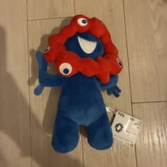 みゃくみゃくぬいぐるみ キャラクター 青 赤のサムネイル