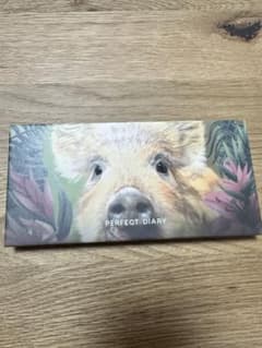 パーフェクトダイアリー動物アイシャドウパレット 12色   子豚のサムネイル