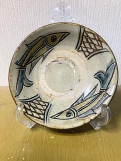 人間国宝金城次郎（魚紋皿）のサムネイル