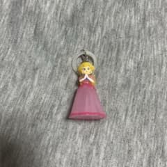 ガチャガチャ マリオ めじるしアクセサリー ピーチ姫のサムネイル