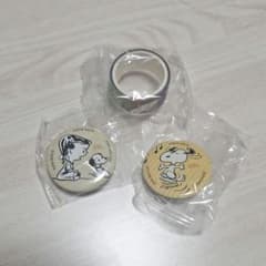 『くら寿司 × PEANUTS』 缶バッジ / マスキングテープのサムネイル