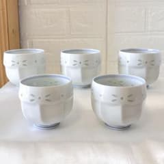 有田焼 蛍彫 煎茶碗 5客セット 桐箱入り 未使用のサムネイル