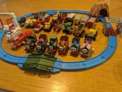 プラレールシリーズ　きかんしゃトーマス　車両・レールセットのサムネイル