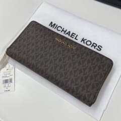 【新品】MICHAEL KORS マイケルコース　長財布のサムネイル