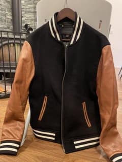 コーチ(COACH ) レザー　スタジャンのサムネイル