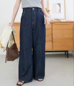 新品ディスコート　ライトオンスデニムワイドパンツ MLのサムネイル