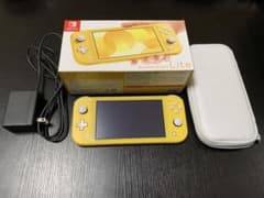 Nintendo Switch Lite イエロー　ケース付きのサムネイル