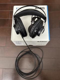 AKG K72 有線ヘッドホンのサムネイル